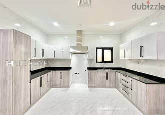 Spacious Four Bedroom Floor with Balcony for Rent in Rumaithya 4