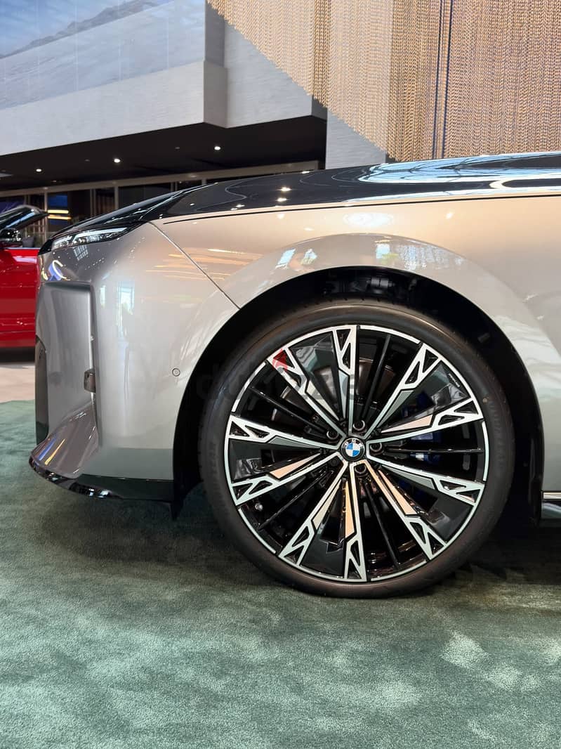 BMW 7-Series 2027 سيارة بي إم دبليو الفئة السابعة المحدثة، سيارة السيد 6