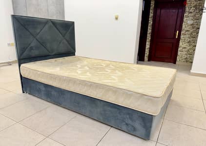 Double size bed with mattress 120x200 cm available
