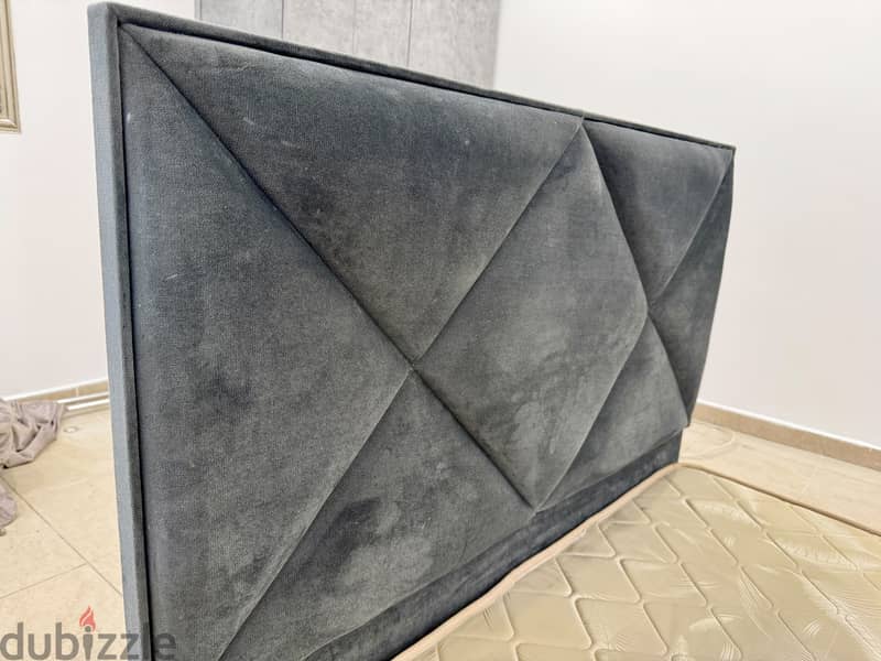 Double size bed with mattress 120x200 cm available 1
