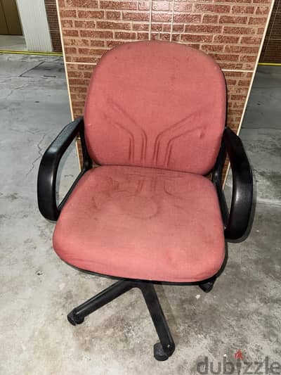 Office Revolving Chair, Maroon fabric finish