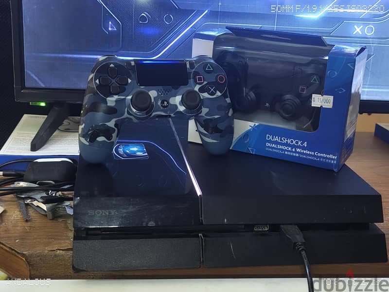 playstion 4 jailbreak with brand new sealed pack controller 4