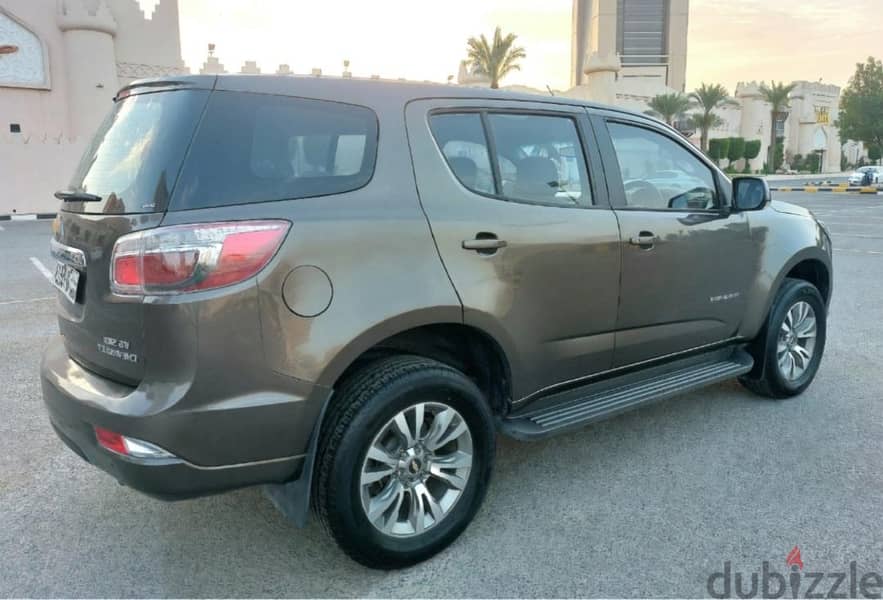 Chevrolet Trailblazer 7 seats excellent condition 3