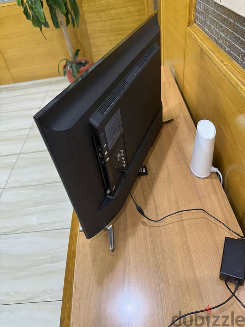 Smart tv Samsung 32 inch very good condition 4