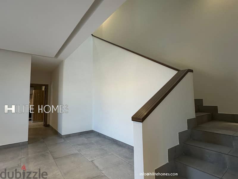 Triplex Villa for rent in Abu al Hassaniya 2