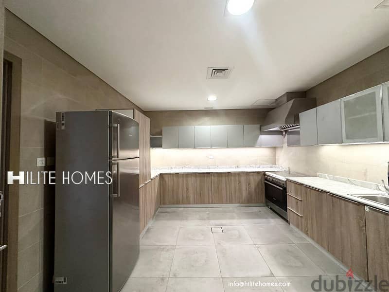 Triplex Villa for rent in Abu al Hassaniya 9