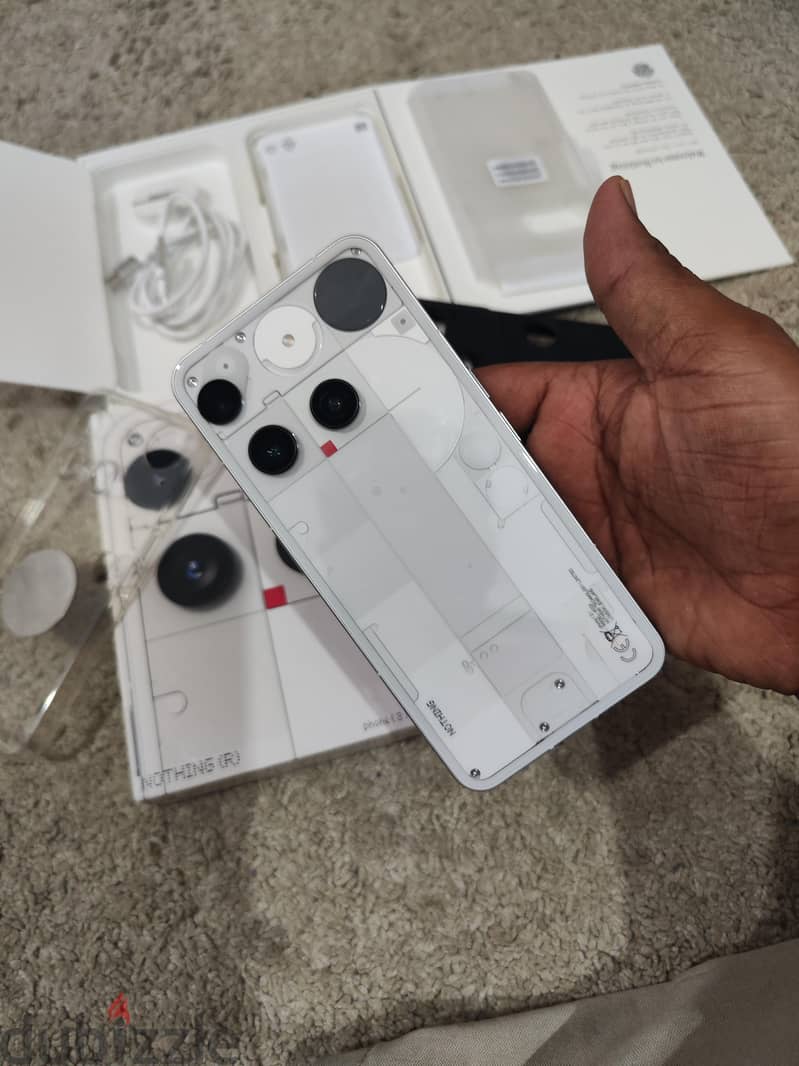 Nothing Phone 3 5g, 12gb ram 256gb memory 2