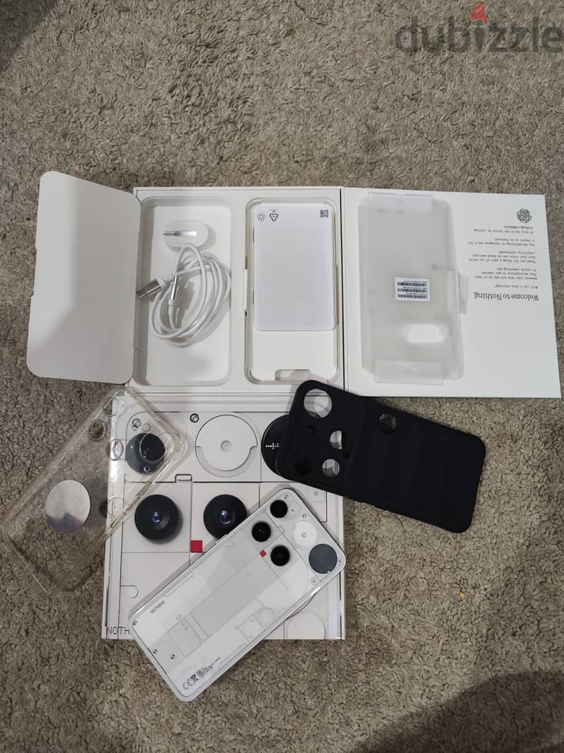 Nothing Phone 3 5g, 12gb ram 256gb memory 7