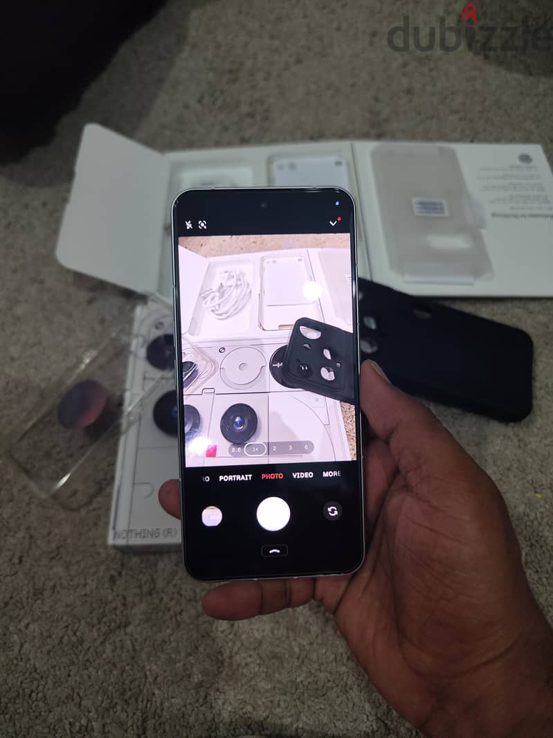 Nothing Phone 3 5g, 12gb ram 256gb memory 11