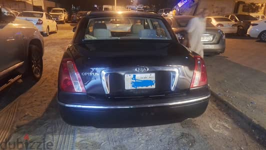 Kia Oprius 2010