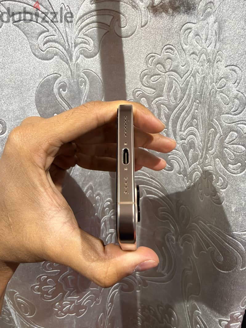 Apple - iPhone 16 Pro Max 7