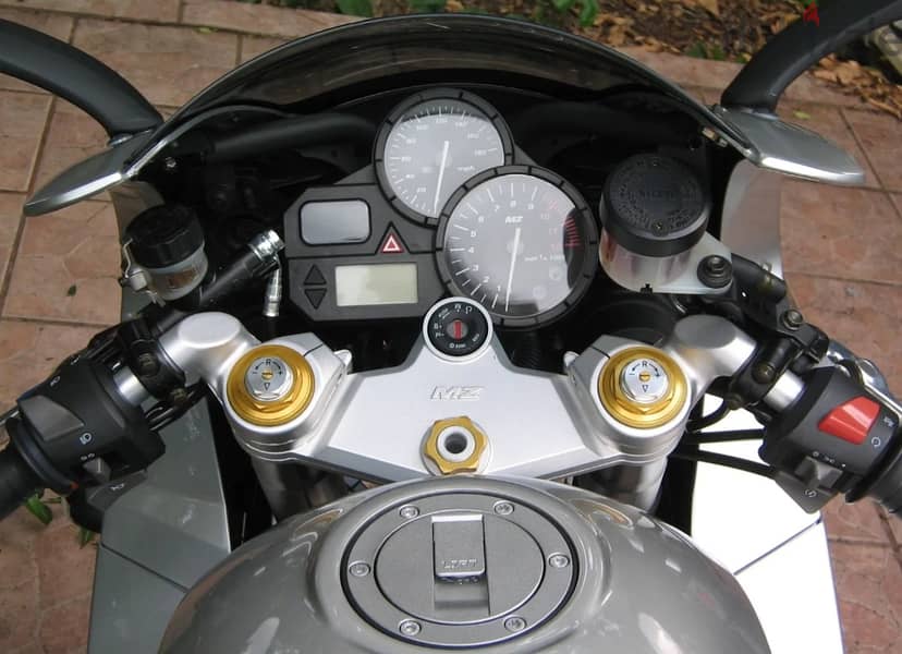 2005 MZ 1000S motorcycle 1