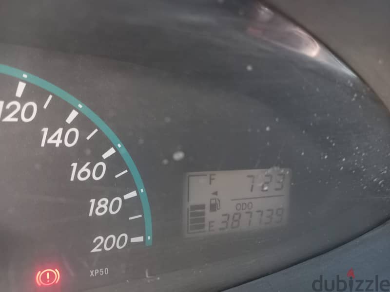 Toyota Yaris 2011 سيدان 4 سلندر 9