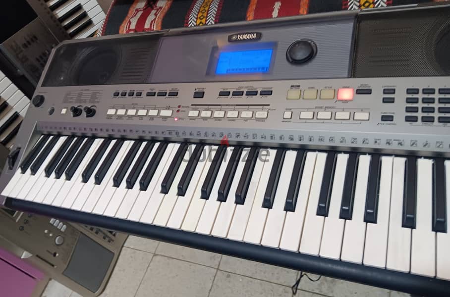 Yamaha PSR E 443 Musical Keyboard for Sale in mint condition 3