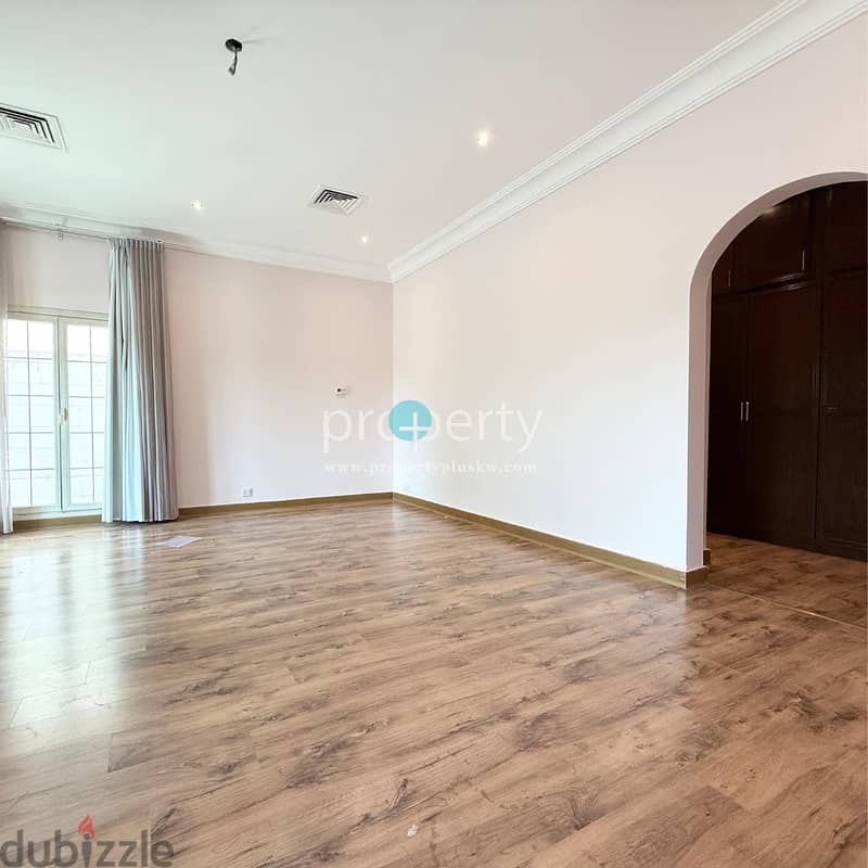 SPACIOUS SEVEN BEDROOM VILLA AVAILABLE IN ADAN 3