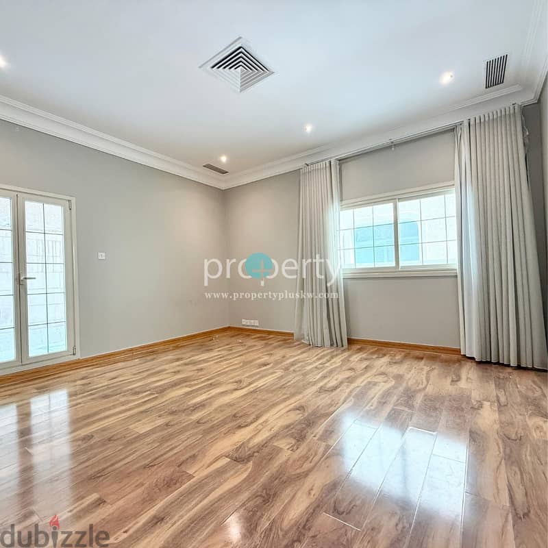 SPACIOUS SEVEN BEDROOM VILLA AVAILABLE IN ADAN 13