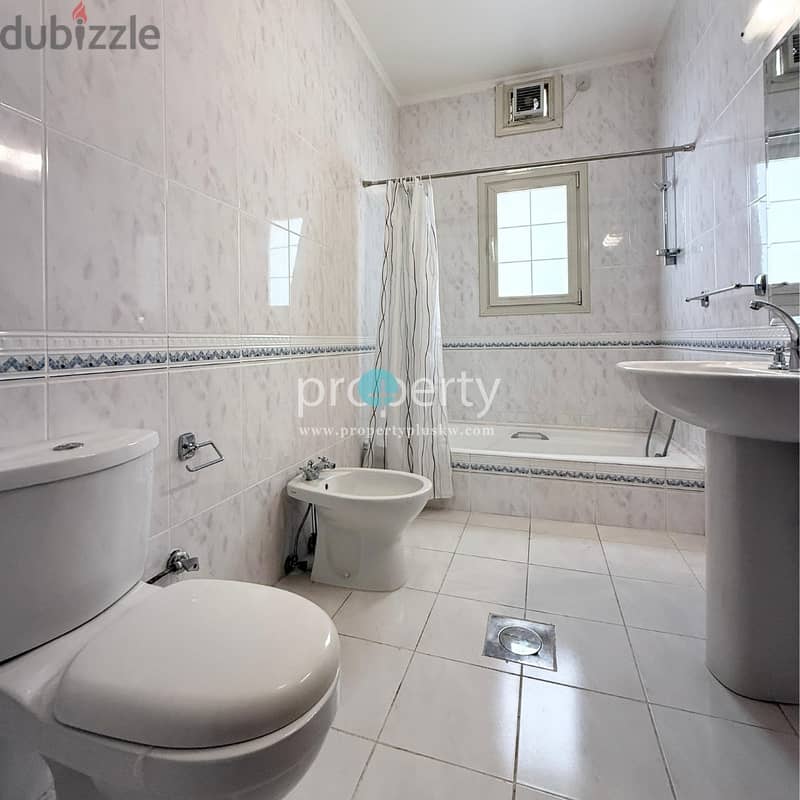 SPACIOUS SEVEN BEDROOM VILLA AVAILABLE IN ADAN 14