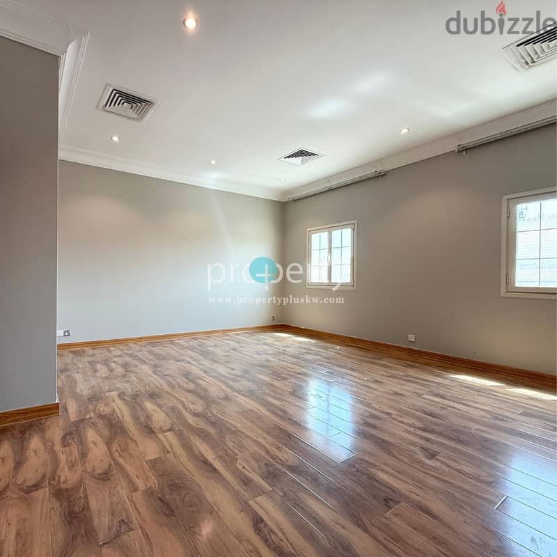 SPACIOUS SEVEN BEDROOM VILLA AVAILABLE IN ADAN 15