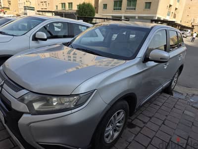 Mitsubishi Outlander 2019 Standard