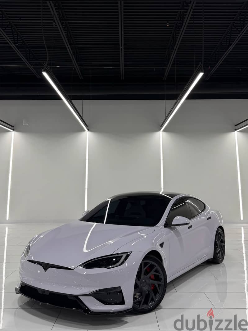 Tesla Model S 2026 تسلا موديل إس بليد 1