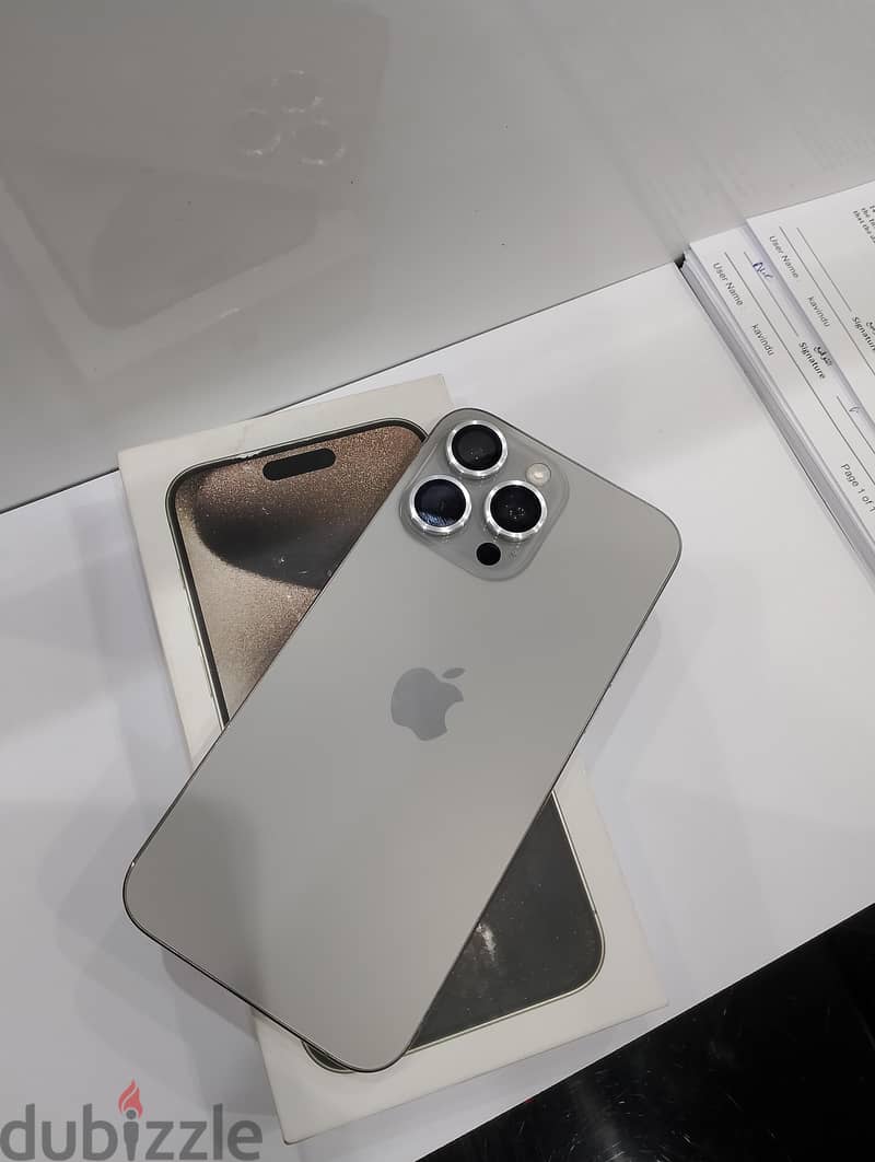 iPhone 15pro max 256GB 3