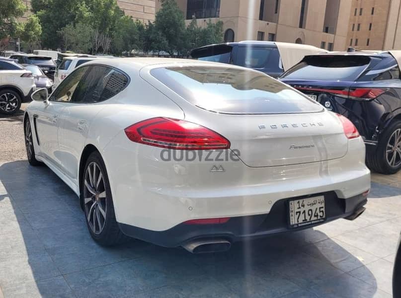 Porsche Panamera 2015 1