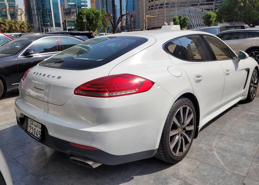 Porsche Panamera 2015 3