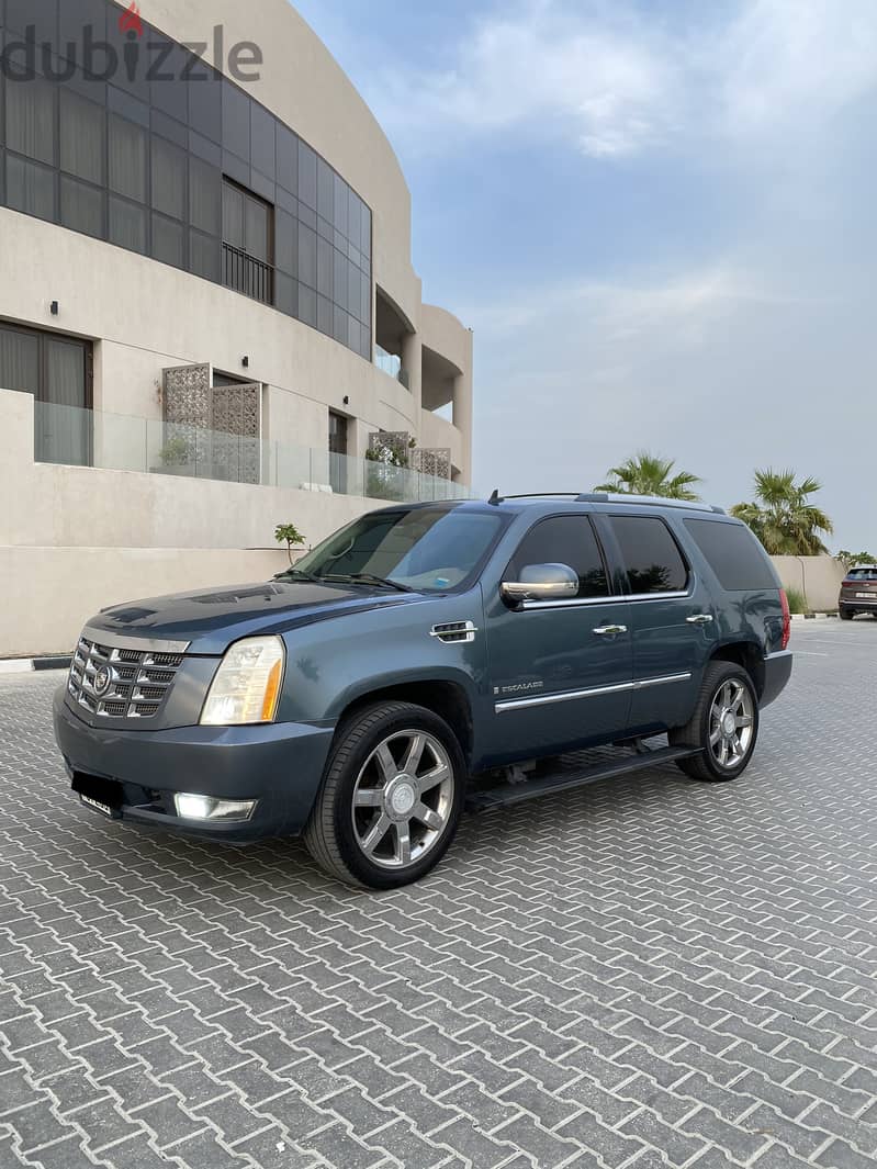 Cadillac Escalade 2008 1