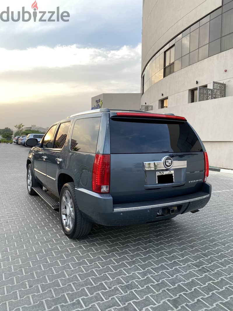 Cadillac Escalade 2008 5