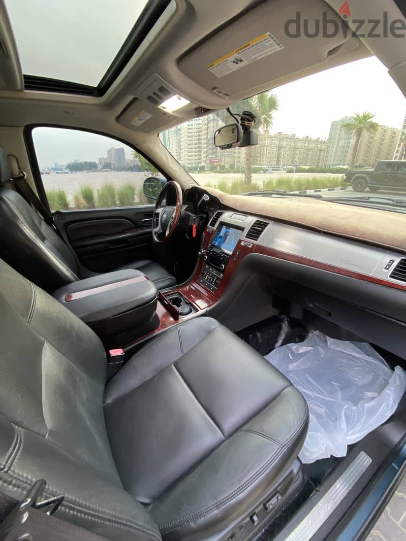 Cadillac Escalade 2008 12