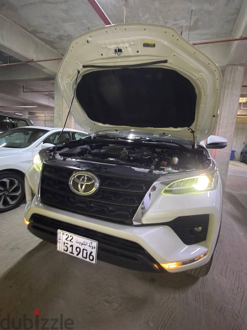 Toyota Fortuner 2024 5