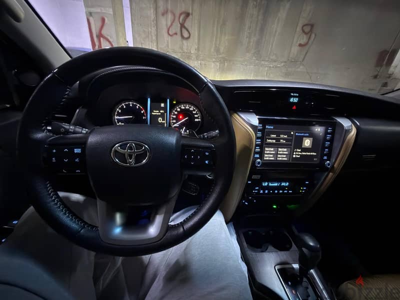 Toyota Fortuner 2024 8