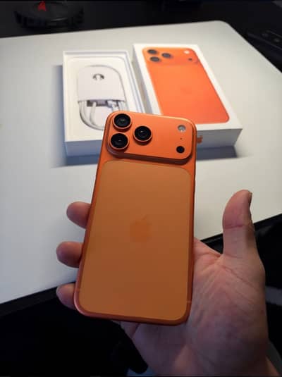 Apple iPhone 17 Pro Max Orange Unlocked (Perfect Condition)