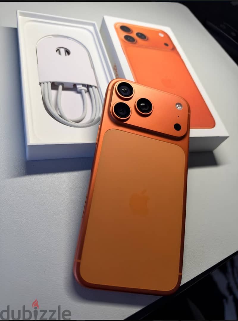 Apple iPhone 17 Pro Max Orange Unlocked (Perfect Condition) 1