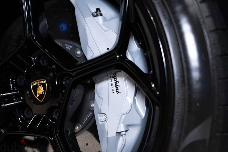 Lamborghini Urus 2024 لامبورغيني أوروس بيرفورمانتي 8