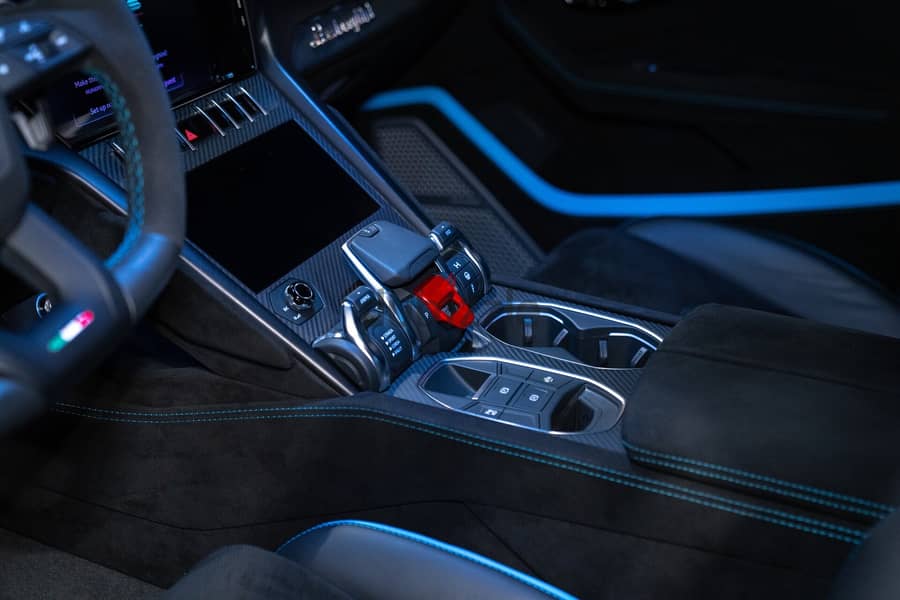 Lamborghini Urus 2024 لامبورغيني أوروس بيرفورمانتي 11