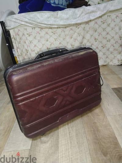 travel bags / trolley bags