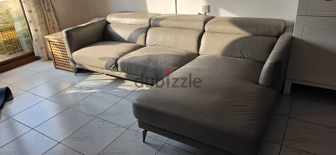 USED SOFA 1