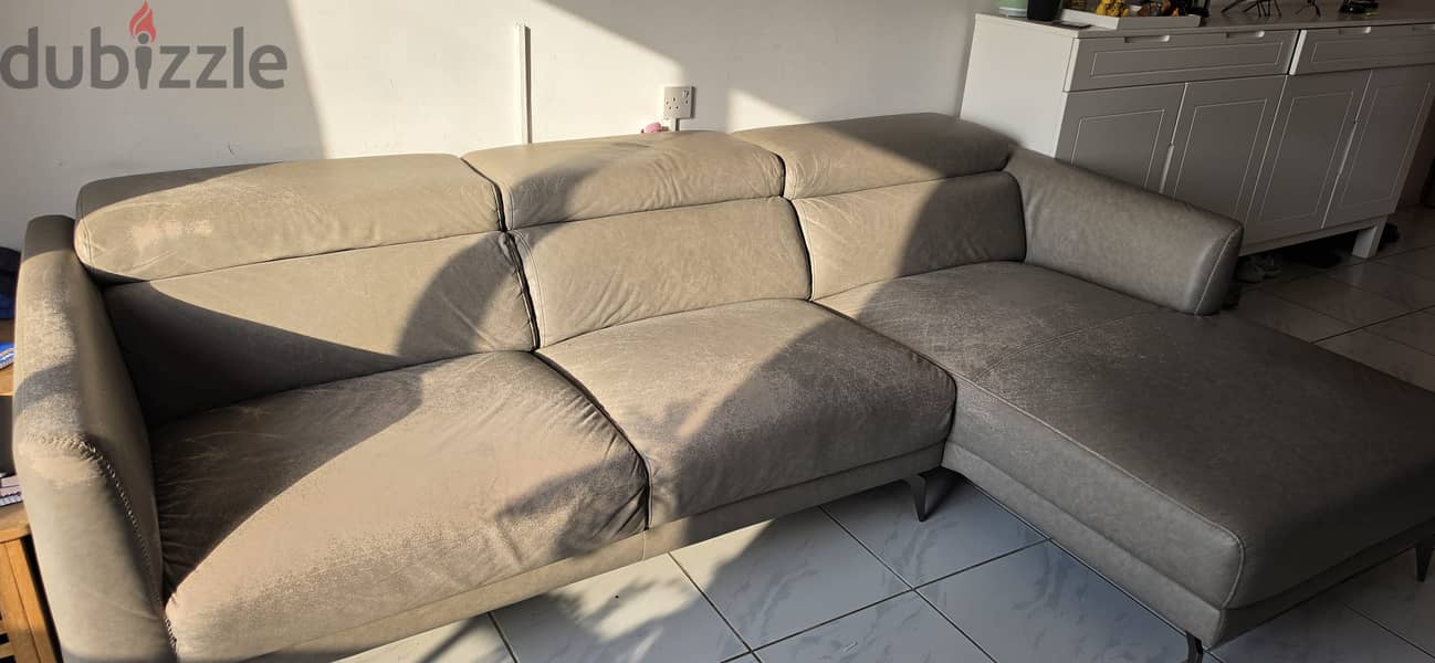 USED SOFA 2