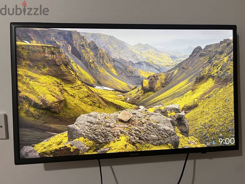 Led Samsung 32 inch screen mirror available 2
