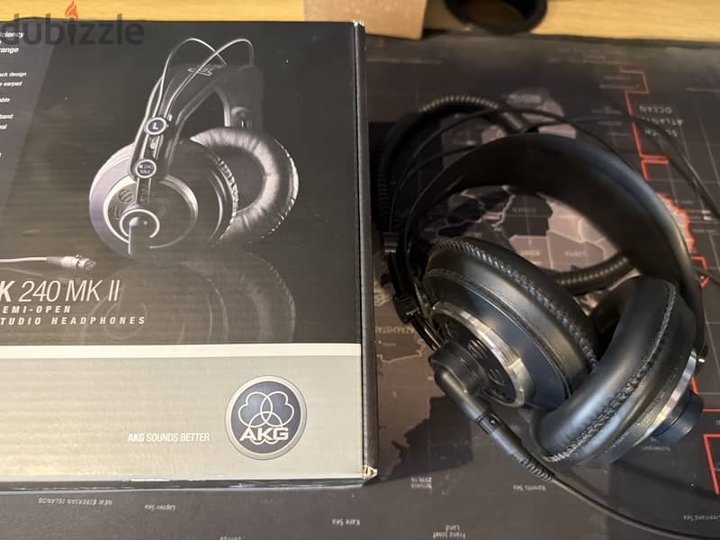Studio headphones 2