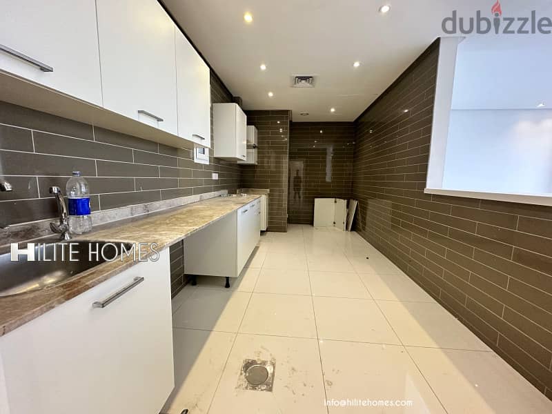 Three bedroom penthouse for rent in Salmiya 3