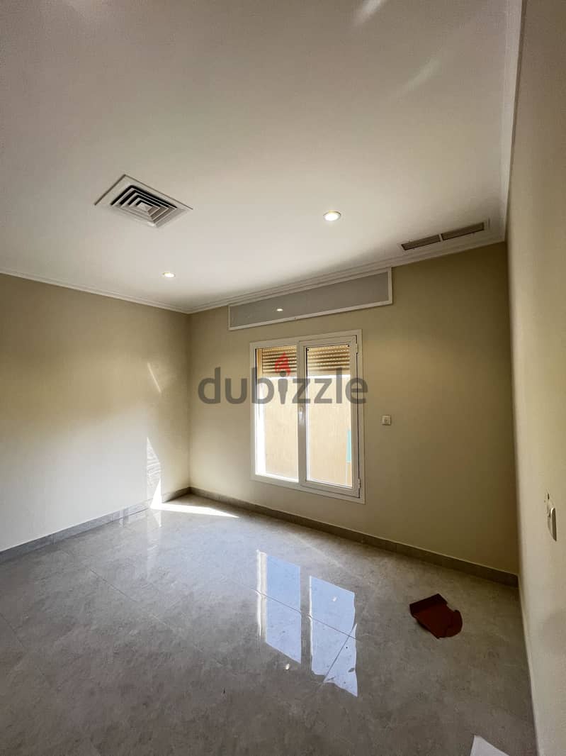 فرصة استثنائية للسكن الراقي في المطلاع (N11) 9