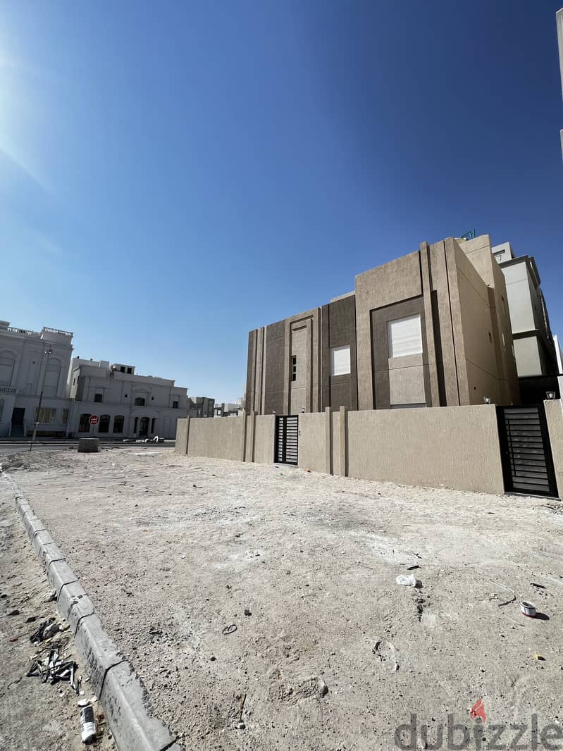 فرصة استثنائية للسكن الراقي في المطلاع (N11) 10