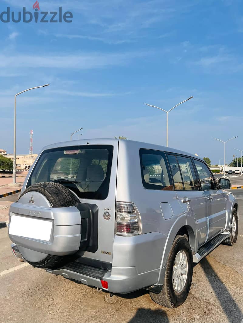Mitsubishi Pajero 2010 9