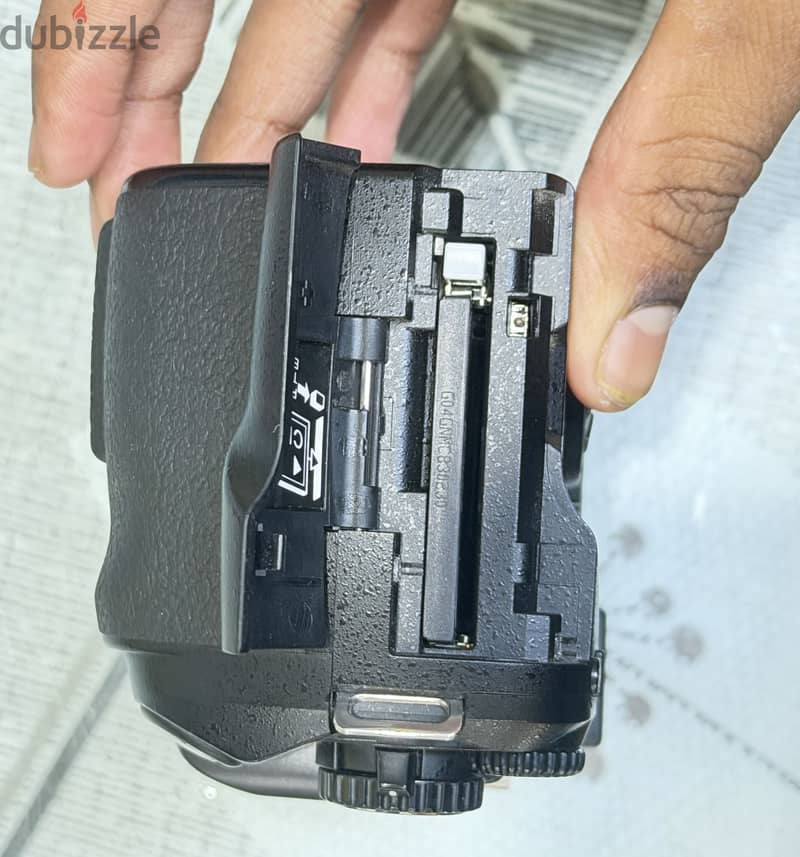 Olympus E-300 Evolt 8.0 MP Digital SWR Camera Body 6