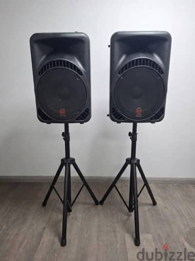 AL QATTAN 15 inch pawerd speaker. 900 watts