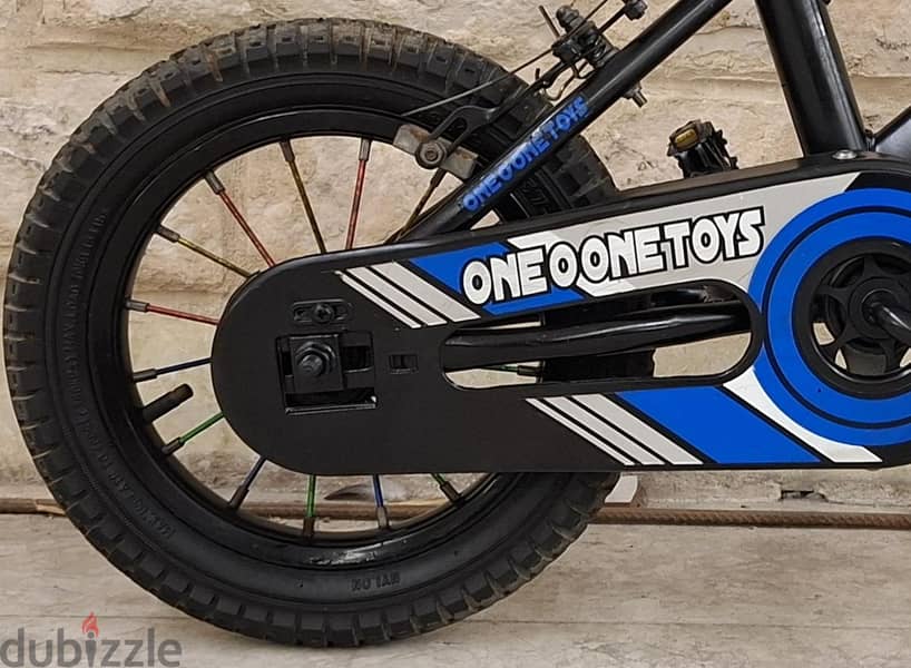 Selling bike ONE O ONE TOYS size 12inch with support wheels 3