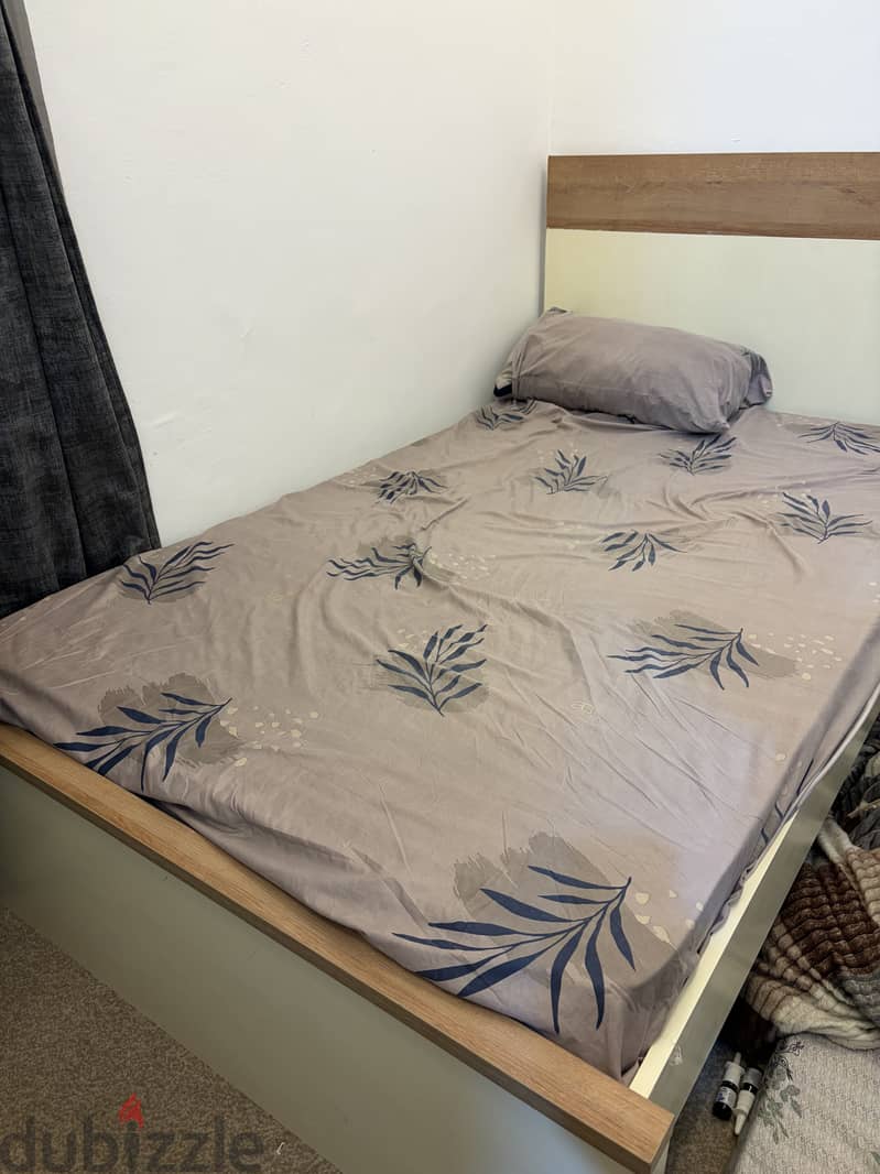 Single bed with mattress and Sofa for sale 2