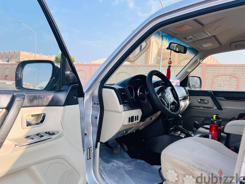 Mitsubishi Pajero 2010 3